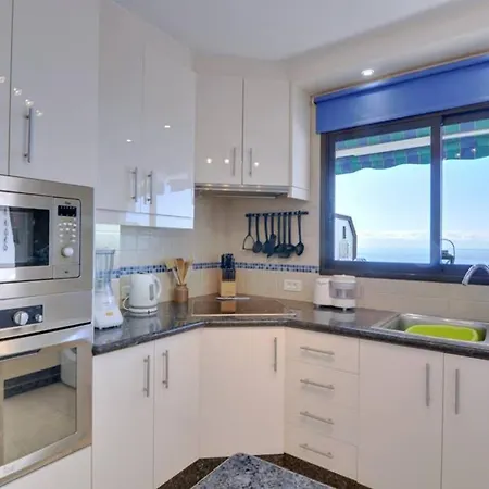 2 Bed 2 Bath In Tamara Fantastic Views! Apartment